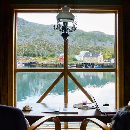 Heimbrygga Restaurant & Accommodation Skrova エクステリア 写真