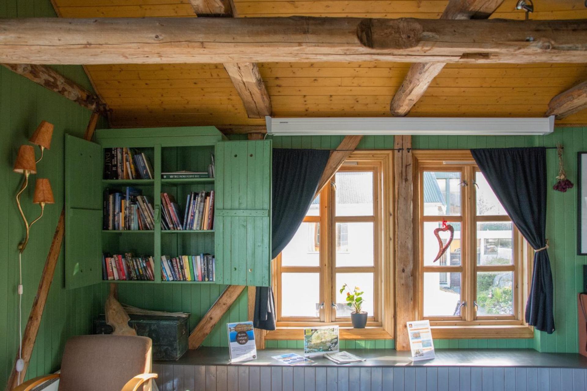 Heimbrygga Restaurant & Accommodation Skrova エクステリア 写真
